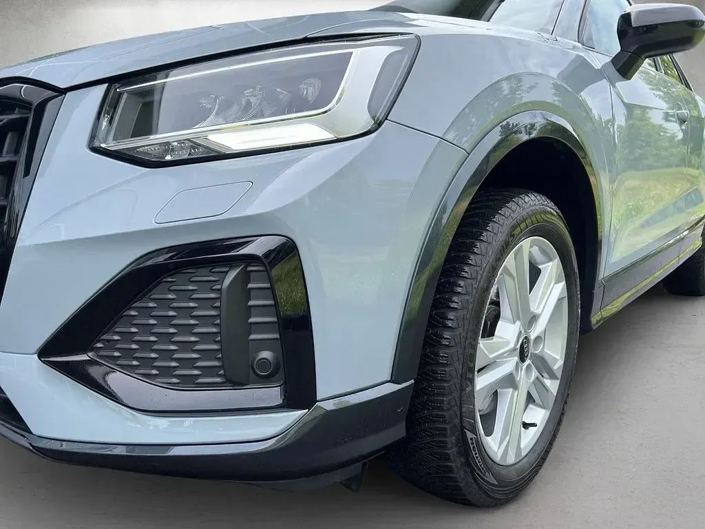 Gebraucht Audi Q2 Advanced Plus 150 PS (110 kW) 2024 Grau SUV