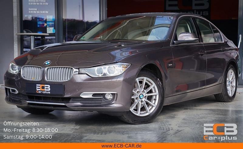 Braun Gebraucht 2013 BMW 320 Limousine | 8.890 € (Superpreis) - Bild 1/4