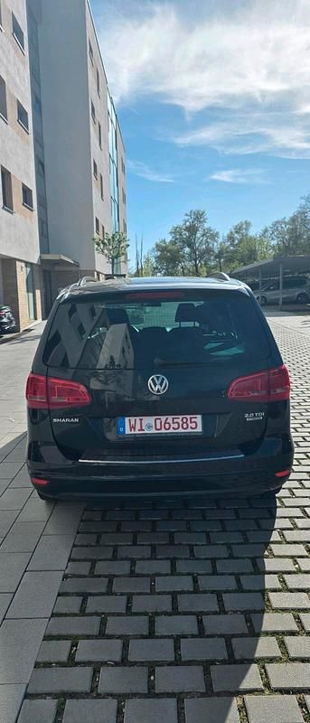 Gebraucht VW Sharan Trendline 150 PS (110 kW) 2011 Schwarz Van / Kleinbus