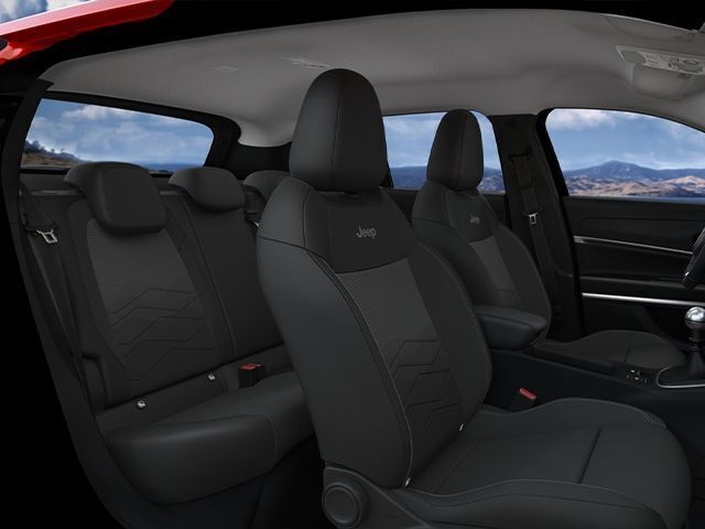 Gebraucht Jeep Avenger Altitude 101 PS (74 kW) 2024 Rot SUV