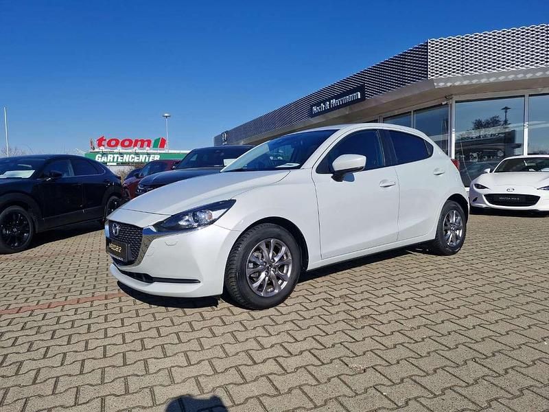 Gebraucht Mazda 2 Exclusive 90 PS (66 kW) 2021 Mondsteinweiß metallic Kleinwagen