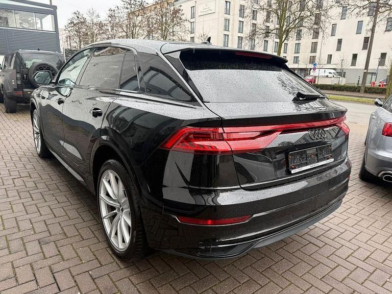 Gebraucht Audi Q8 S-line plus 340 PS (250 kW) 2022 Schwarz SUV