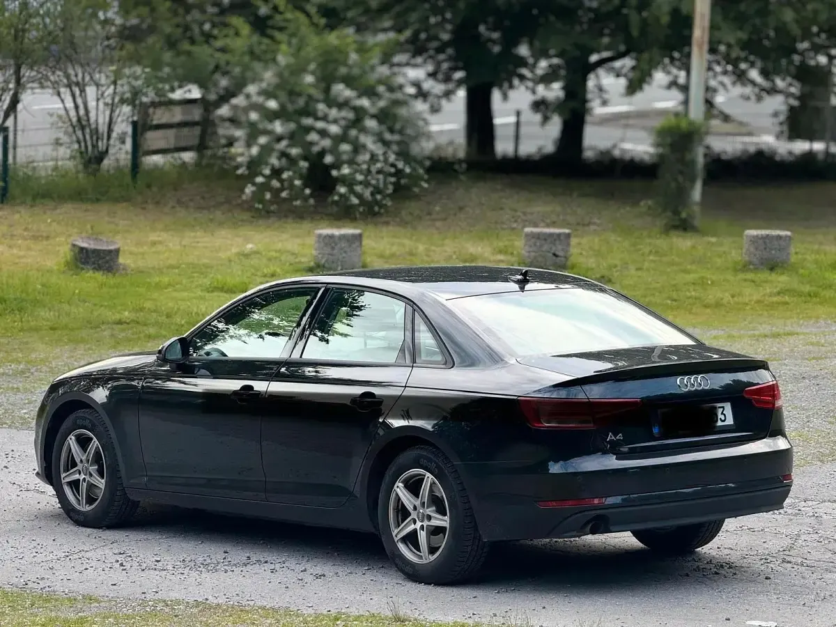 Gebraucht Audi A4 150 PS (110 kW) 2018 Schwarz Limousine