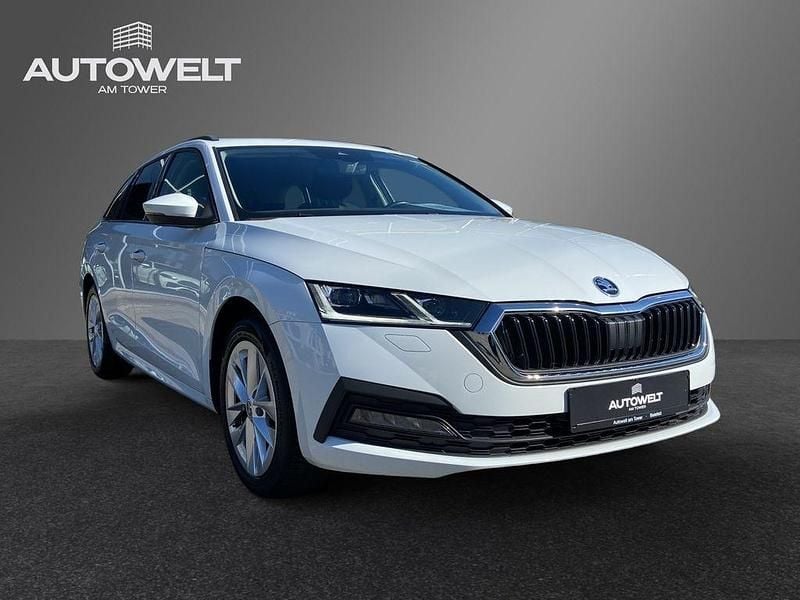 Weiß Gebraucht 2020 Skoda Octavia Ambition Kombi | 16.999 € (Guter Preis) - Bild 1/4
