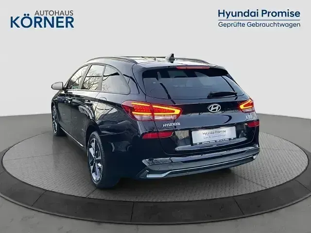 Gebraucht Hyundai i30 Advantage 140 PS (102 kW) 2024 Schwarz Kombi