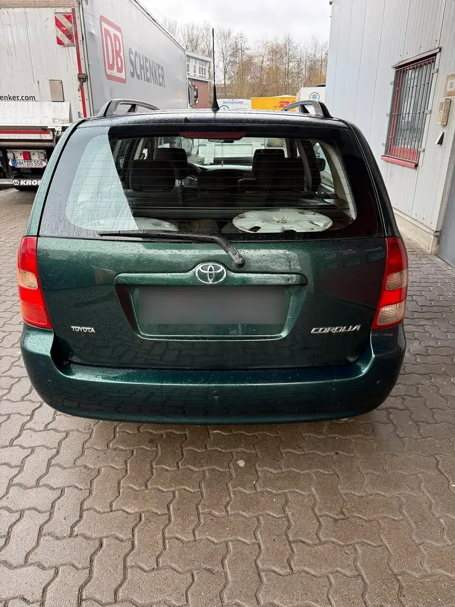 Brugt Toyota Corolla 71 HK (52 kW) 2003 Grøn Stationcar