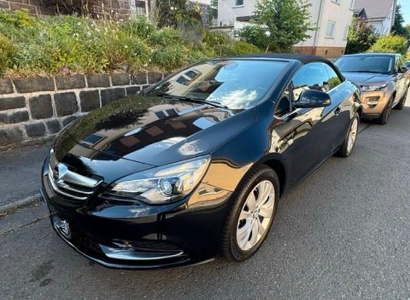 Schwarz Gebraucht 2018 Opel Cascada Cabrio | 10.500 € (Guter Preis) - Bild 1/4