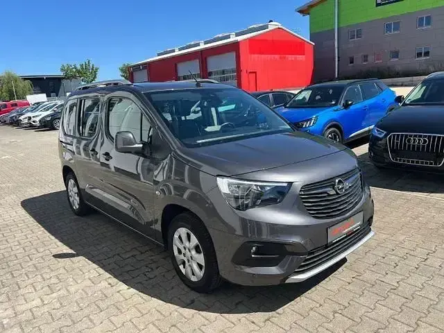 Gebraucht Opel Combo Life Innovation 131 PS (96 kW) 2020 Grau Van / Kleinbus