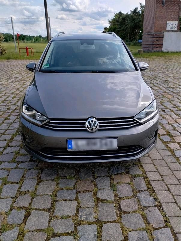 Grau Gebraucht 2014 VW Golf Sportsvan Highline Van / Kleinbus | 10.990 € (Guter Preis) - Bild 1/4