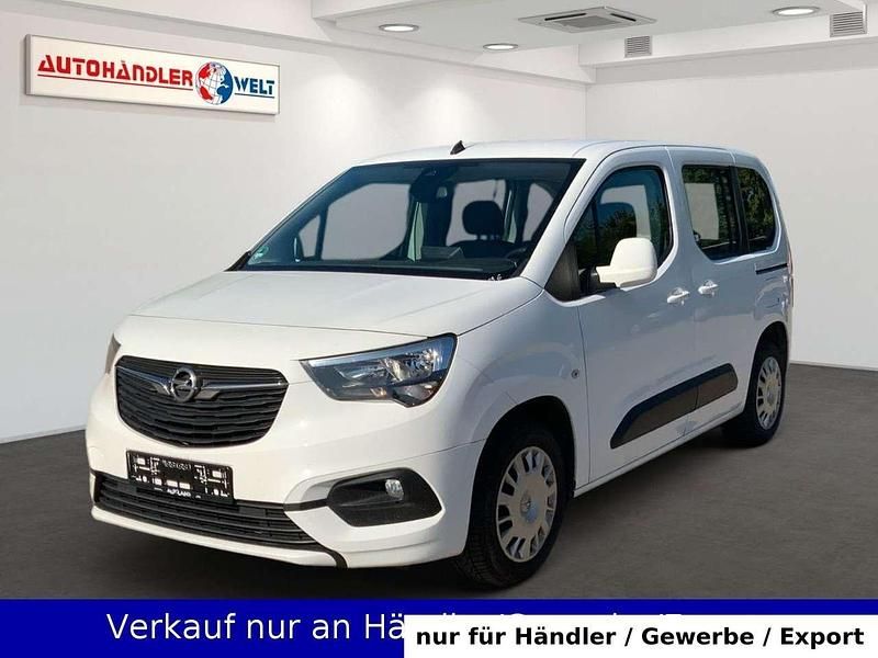 Weiß Gebraucht 2018 Opel Combo Life Van / Kleinbus | 8.499 € - Bild 1/3