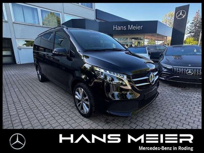 Obsidianschwarz Gebraucht 2024 Mercedes V300 Edition Van / Kleinbus | 61.740 € (Guter Preis) - Bild 1/4