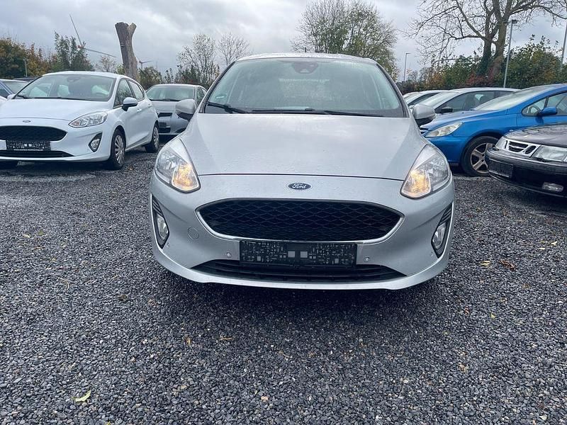 Silber Gebraucht 2019 Ford Fiesta Cool & Connect Kleinwagen | 5.550 € (Guter Preis) - Bild 1/4