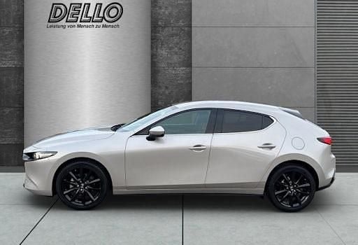 Neu Mazda 3 Center-Line 186 PS (136 kW) 2025 Platinum quartz Limousine