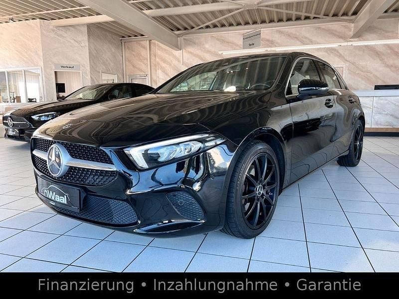 Schwarz Gebraucht 2019 Mercedes A220 Limousine | 22.790 € (Fairer Preis) - Bild 1/4