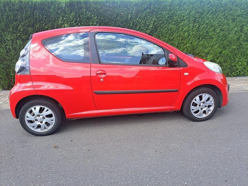 Rot Gebraucht 2008 Citroën C1 Advance Kleinwagen | 1.700 € (Fairer Preis) - Bild 1/4