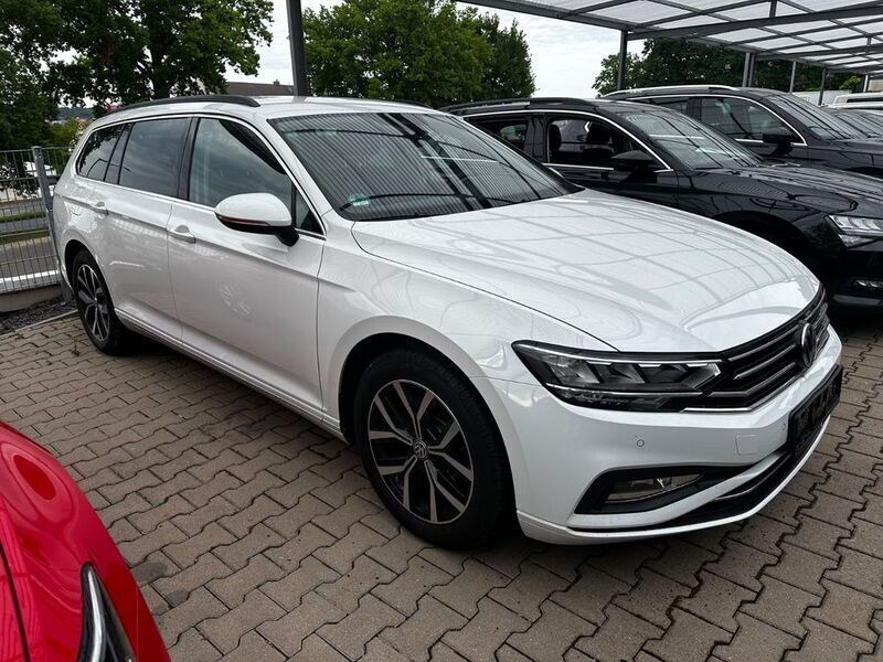 Weiß Gebraucht 2020 VW Passat Business Kombi | 14.199 € (Fairer Preis) - Bild 1/4