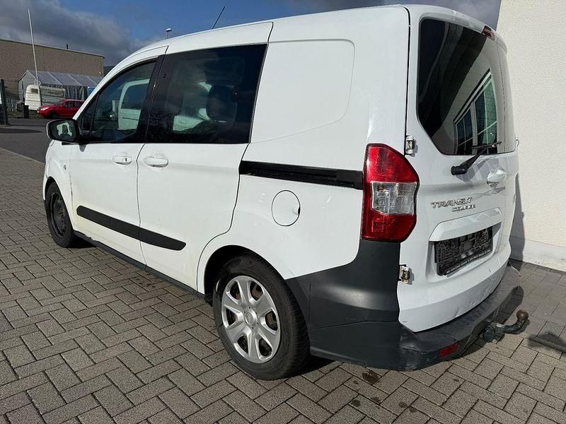 Second-hand Ford Transit 75 CP (55 kW) 2019 Alb Break