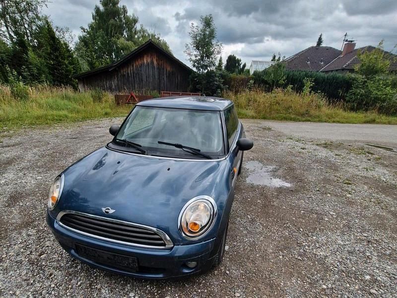 Blau Gebraucht 2009 Mini Cooper Kleinwagen | 2.650 € (Superpreis) - Bild 1/4