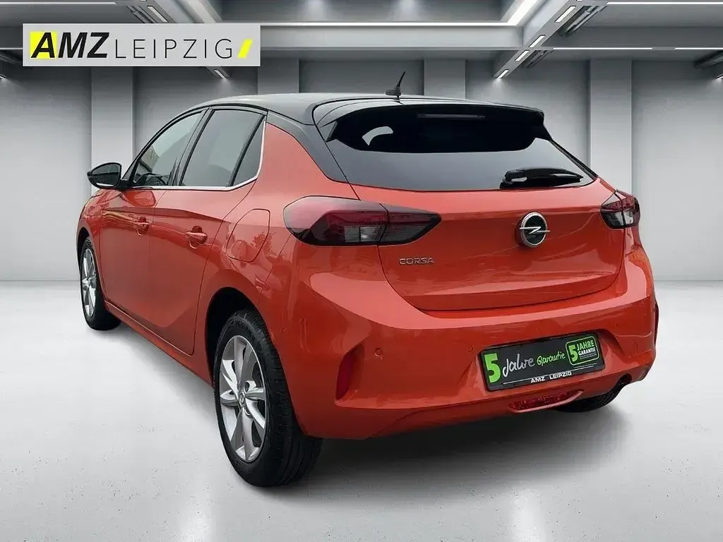 Gebraucht Opel Corsa Elegance 101 PS (74 kW) 2022 Power orange/dynamik orange (metallic) Kleinwagen
