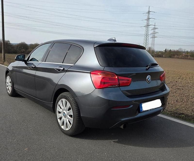 Gebraucht BMW 116 Advantage 109 PS (80 kW) 2016 Grau Kleinwagen