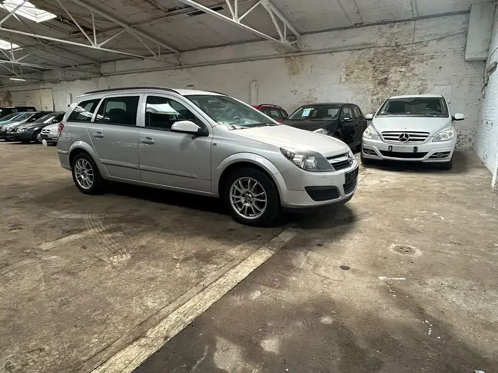 Gebraucht Opel Astra 125 PS (91 kW) 2007 Silber Kombi