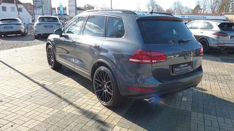 Gebraucht VW Touareg Terrain Tech 245 PS (180 kW) 2012 Grau SUV