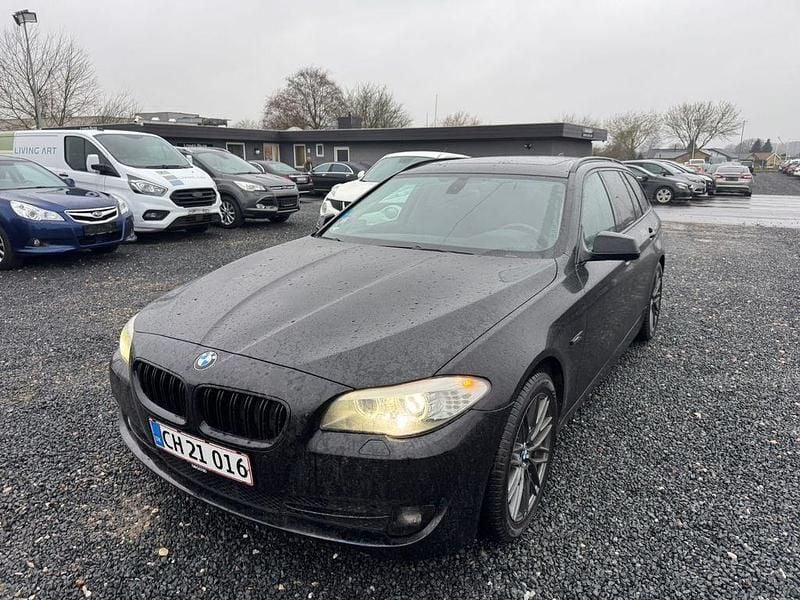 Schwarz Gebraucht 2012 BMW 520 Kombi | 4.900 € (Etwas zu teuer) - Bild 1/4