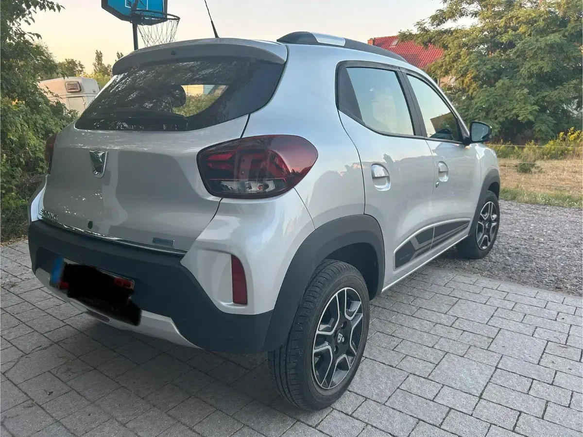 Gebraucht Dacia Spring Comfort Plus 33 kW (45 PS) 2022 Silber Kleinwagen