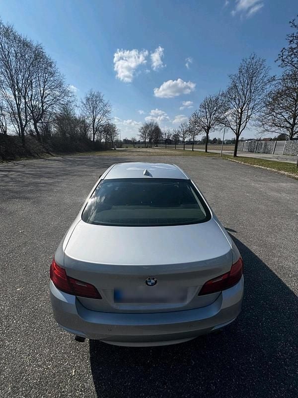 Gebraucht BMW 535 313 PS (230 kW) 2016 Silber Limousine