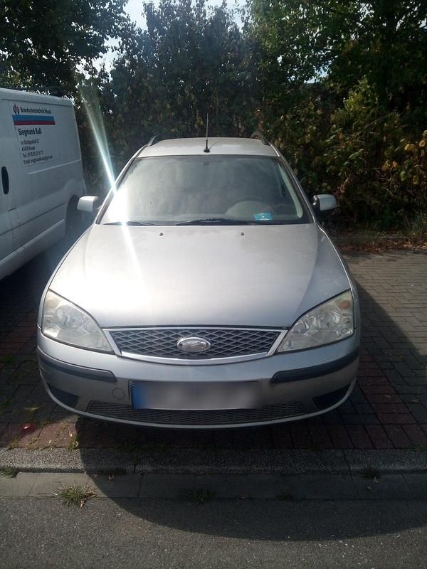 Silber Gebraucht 2006 Ford Mondeo Kombi | 490 € (Superpreis) - Bild 1/3
