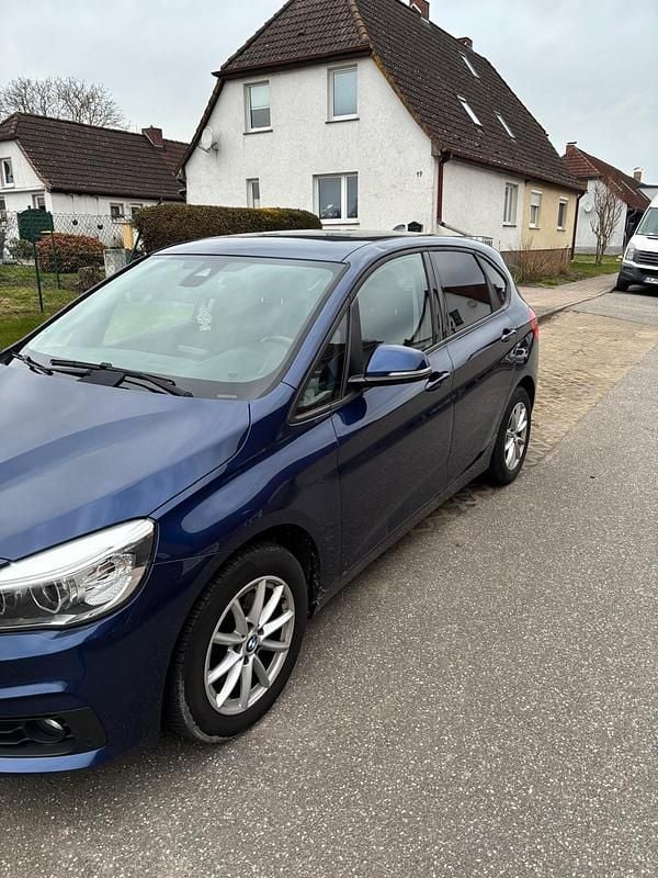 Gebraucht BMW 218 136 PS (100 kW) 2014 Blau Kombi