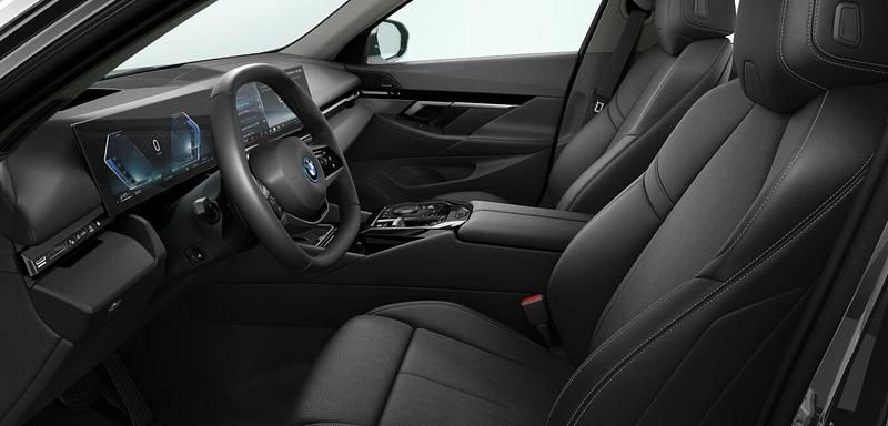 Gebraucht BMW 530e Comfort Edition 299 PS (219 kW) 2024 Schwarz Limousine