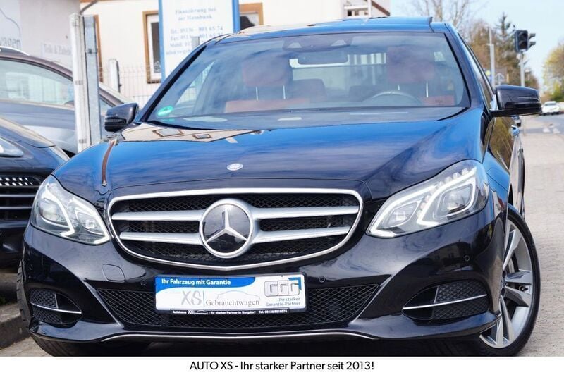 Schwarz Gebraucht 2015 Mercedes E500 Avantgarde Limousine | 28.490 € (Fairer Preis) - Bild 1/4