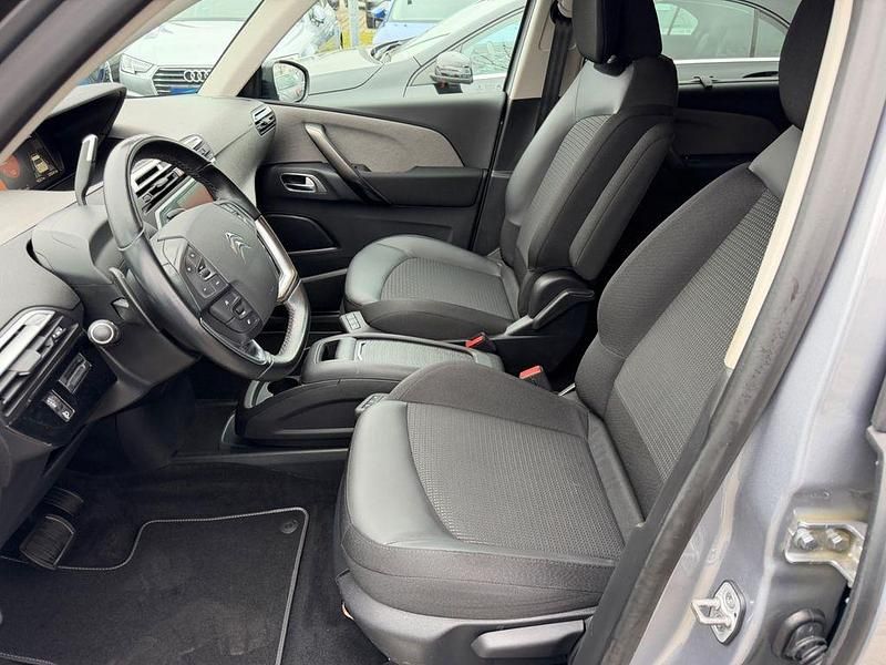 Gebraucht Citroën C4 SpaceTourer Shine 163 PS (119 kW) 2022 Grau Van / Kleinbus