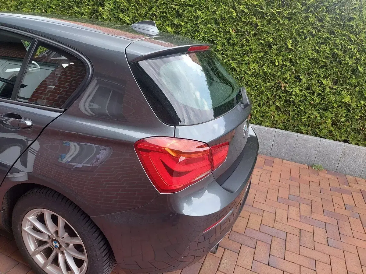 Gebraucht BMW 116 109 PS (80 kW) 2015 Grau Kleinwagen