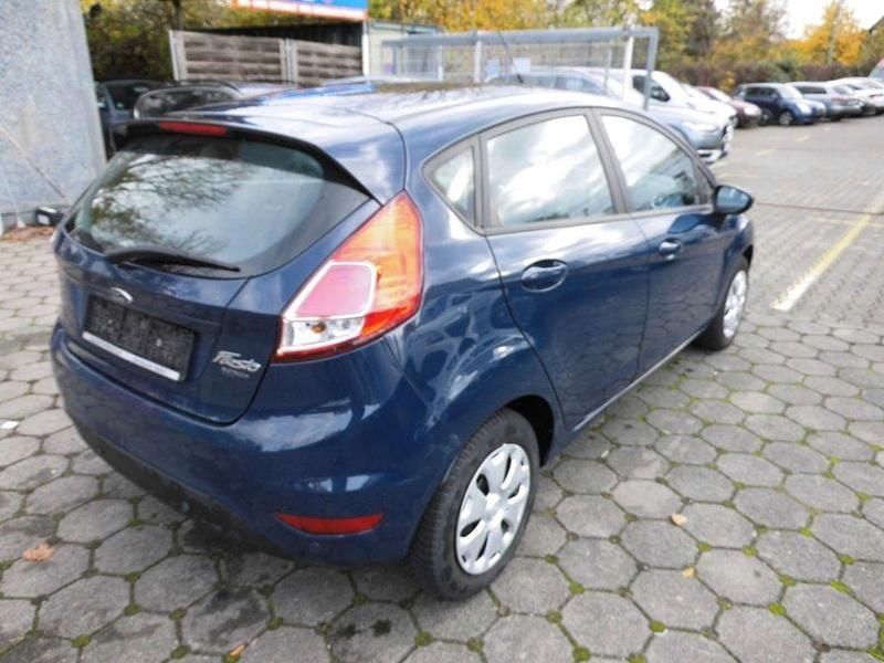 Gebraucht Ford Fiesta Trend 80 PS (58 kW) 2017 Blau Limousine