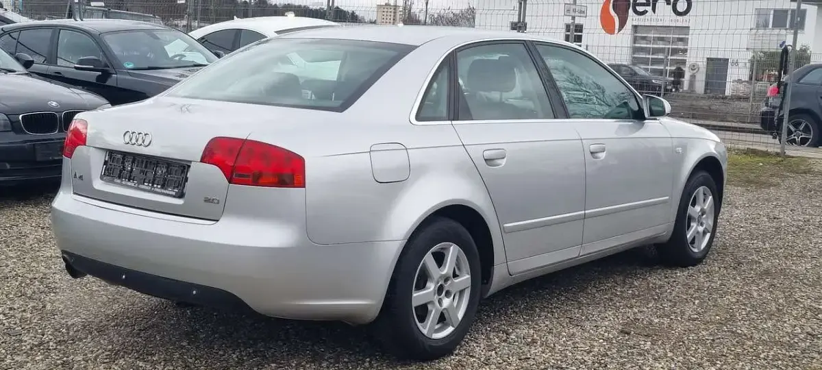 Gebraucht Audi A4 131 PS (96 kW) 2005 Silber Limousine