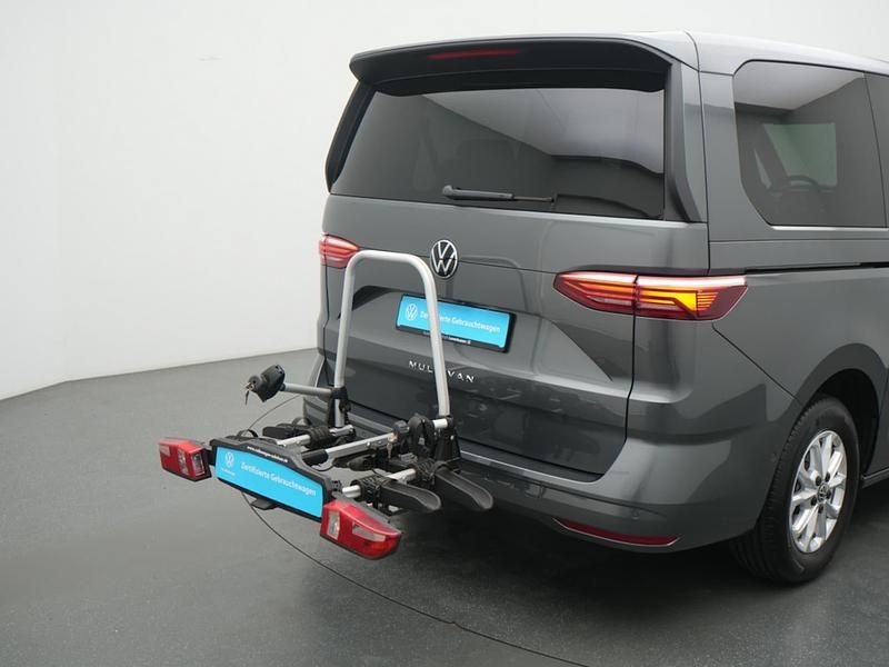 Second-hand VW Multivan Life 150 CP (110 kW) 2025 Monovolum