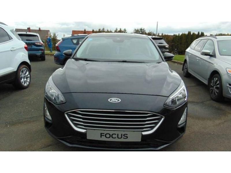 Gebraucht Ford Focus Cool & Connect 101 PS (74 kW) 2020 Schwarz Limousine