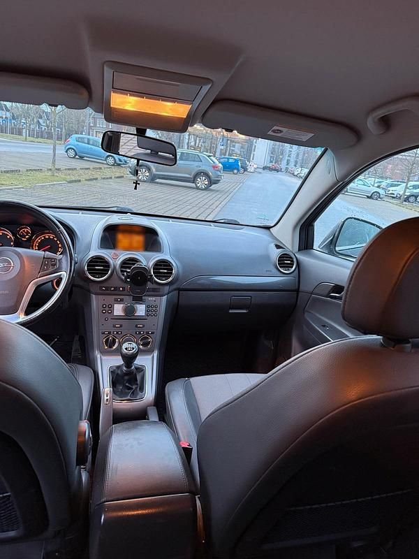 Gebraucht Opel Antara 150 PS (110 kW) 2010 Schwarz SUV
