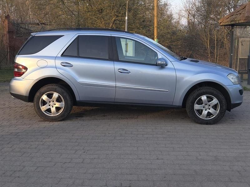 Gebraucht Mercedes ML280 190 PS (139 kW) 2008 SUV