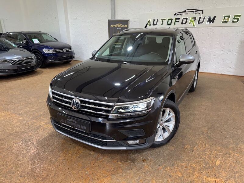Schwarz Gebraucht 2021 VW Tiguan Allspace Highline SUV | 30.990 € (Etwas zu teuer) - Bild 1/4