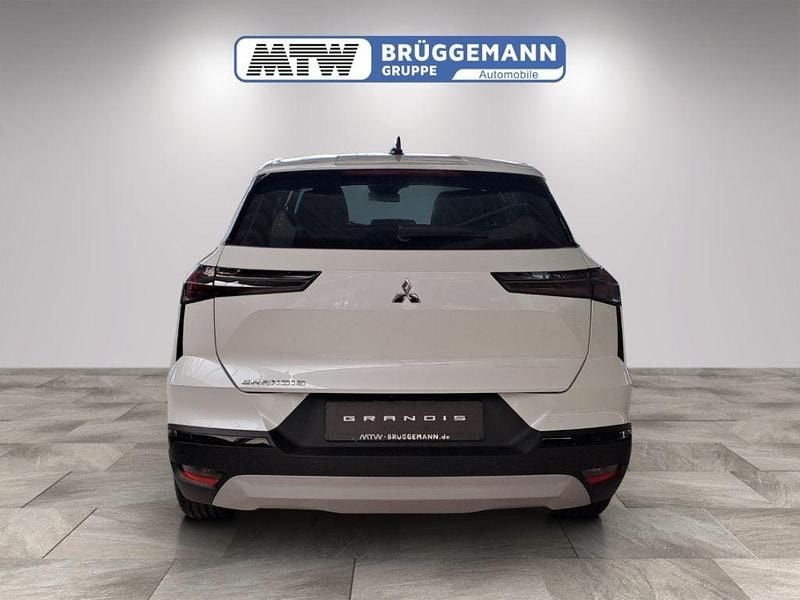 Neu Mitsubishi Grandis Diamant Edition 141 PS (103 kW) 2026 Weiß SUV
