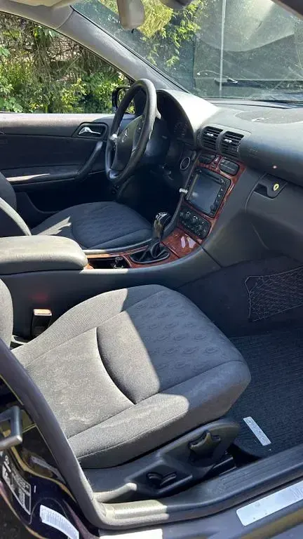 Gebraucht Mercedes C180 Classic 143 PS (105 kW) 2004 Blau Limousine