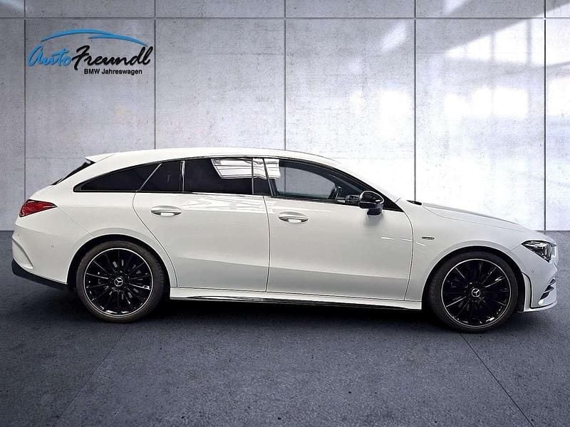 Gebraucht Mercedes CLA250 AMG 224 PS (164 kW) 2021 Weiss metallic perleffekt Limousine