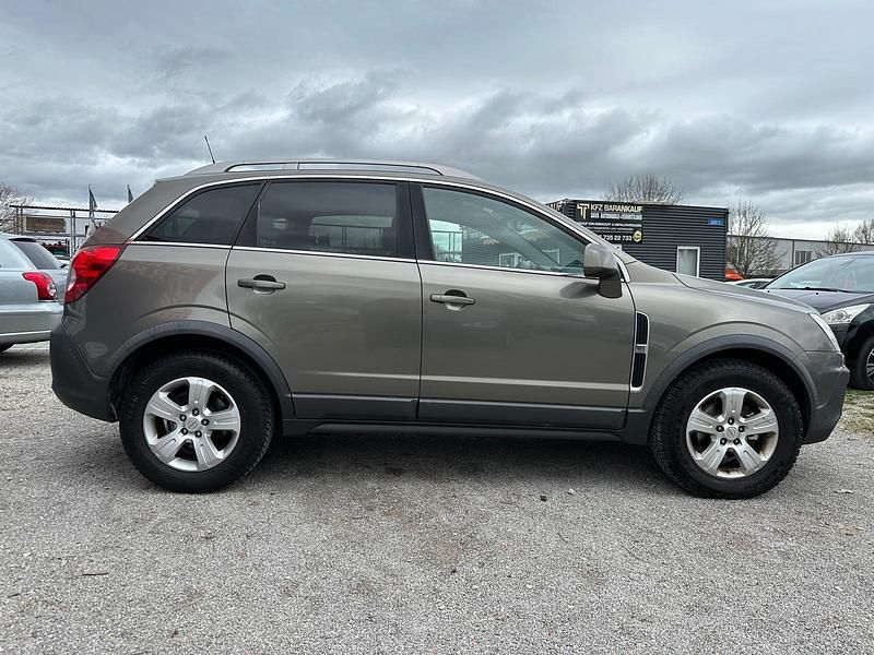 Gebraucht Opel Antara 150 PS (110 kW) 2009 Grau SUV