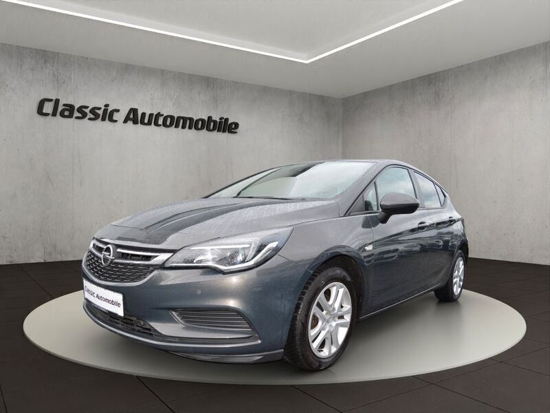Grau Gebraucht 2016 Opel Astra Edition Limousine | 6.800 € (Etwas zu teuer) - Bild 1/4