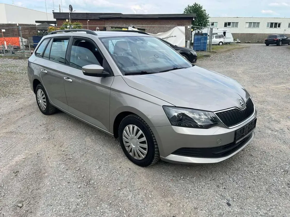 Gebraucht Skoda Fabia Ambition 90 PS (66 kW) 2015 Kombi