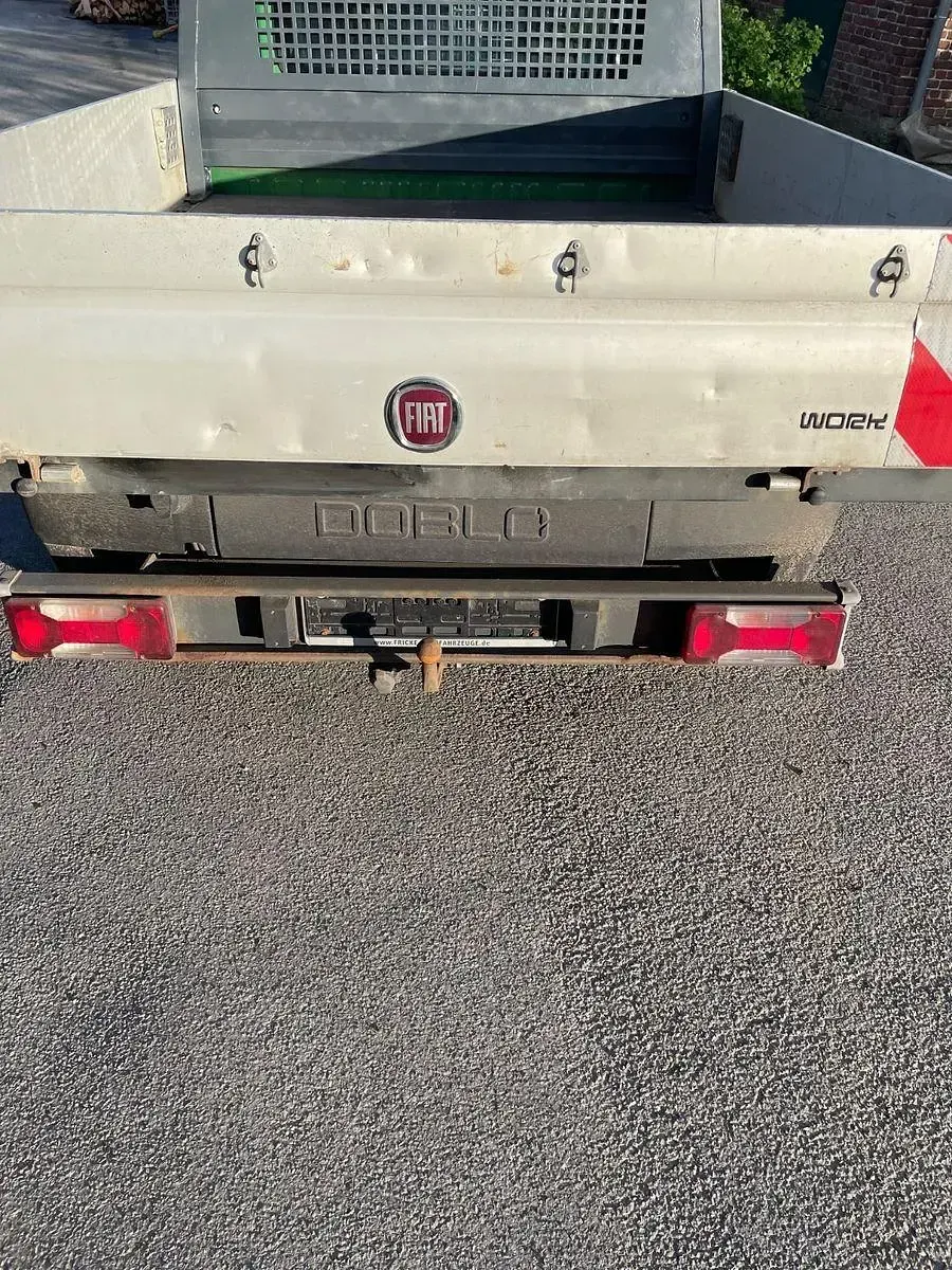 Gebraucht Fiat Doblò 135 PS (99 kW) 2016 Grün Van / Kleinbus