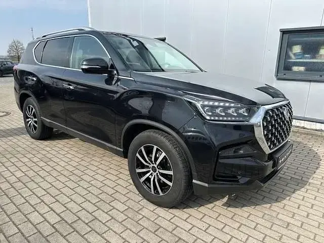 Gebraucht SsangYong Rexton Quartz 203 PS (149 kW) 2023 Schwarz metallic SUV